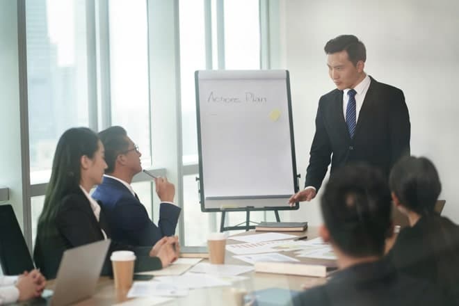 バンドワゴン効果を活用した有名企業・商品の実例集